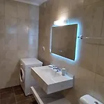 George 1 Ýpsos