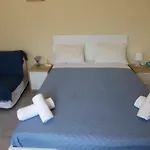 George 1 Apartament