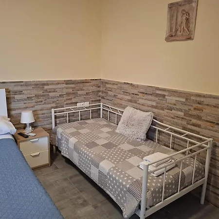 Apartament George 1 *